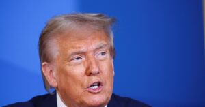 トランプ氏、イラン攻撃の成果誇示 原爆投下での戦争終結に例える