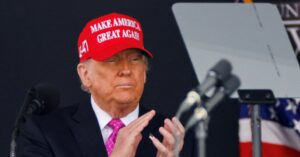 トランプ米大統領、重要鉱物生産促進へ国防生産法の緊急事態権限行使へ