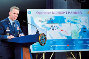 「完全に消し去られた」は本当か？ トランプ政権がイラン核施設に14発のバンカーバスターを投下、その成果と疑問