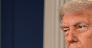 トランプ氏の出生権主義見直し、地裁が再び差し止め 集団訴訟認定