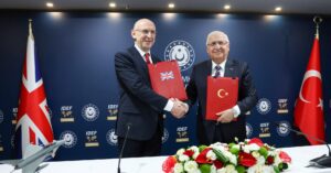 トルコがユーロファイター調達へ、英と合意締結 独が承認と報道