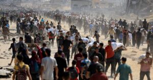 ガザで援助物資待つ群衆にイスラエル軍の銃撃、67人死亡＝保健省