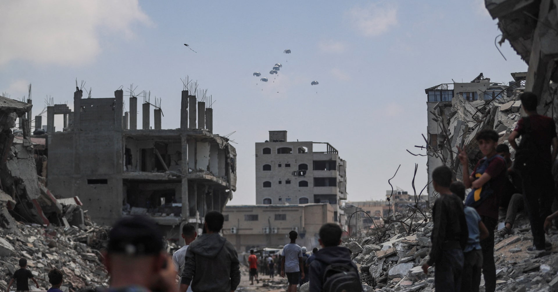 イスラエル軍、ガザ南部への住民移動を準備中 避難設備提供へ