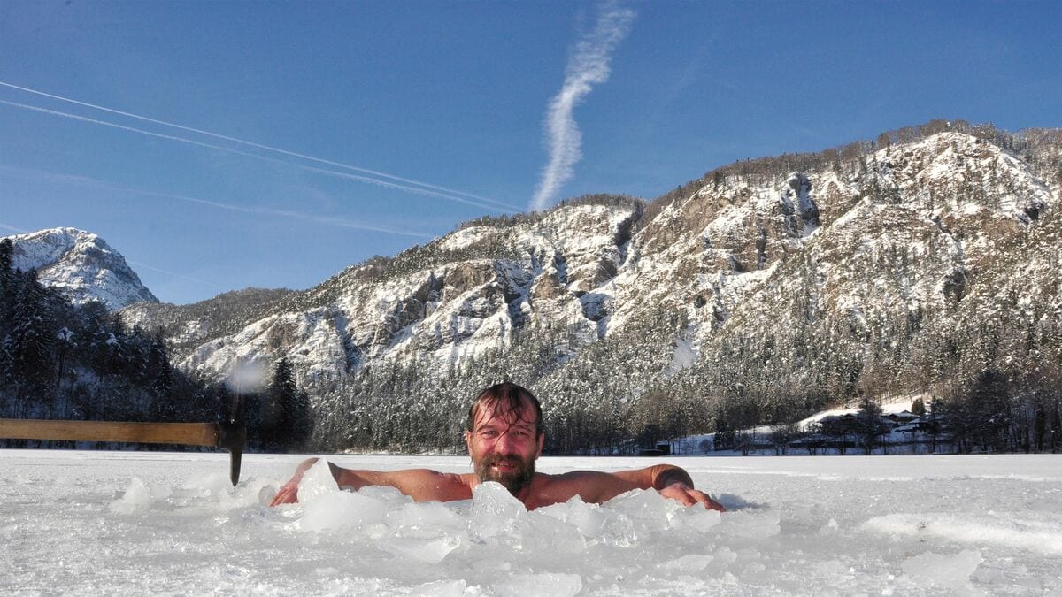 普通の人間なら1分で命を落とす…医師を驚かせた「氷の下を泳いでも死なない男」という嘘みたいな本当の話 「自律神経系と免疫機構を操れる」彼の主張を検証した結果