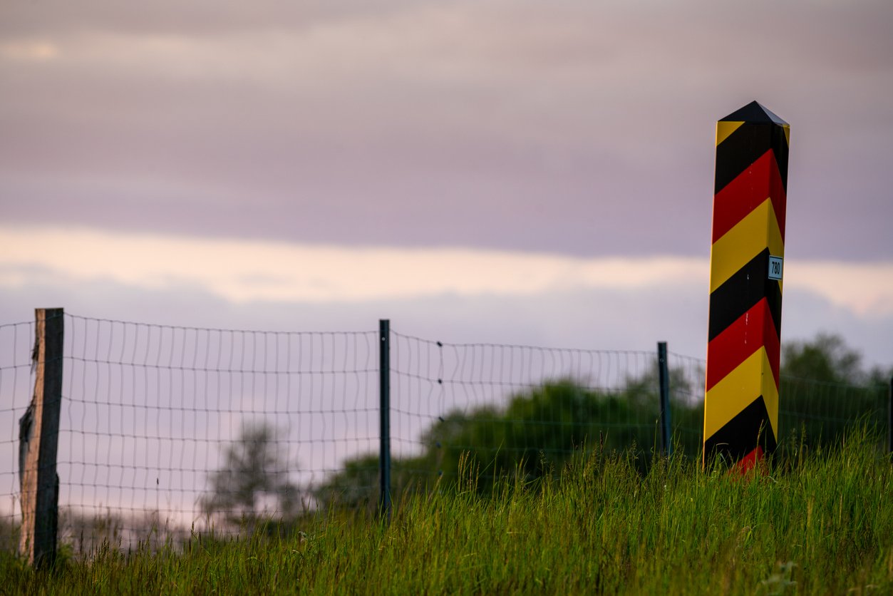 治安が悪化するドイツ:押し出されたのは少女か、それとも法か