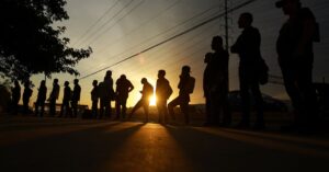 アングル：雇用激減するメキシコ国境の町、トランプ関税が追い打ち