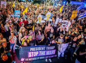 イスラエル、ハマスとの協議開始へ－トランプ氏は迅速な行動を要求