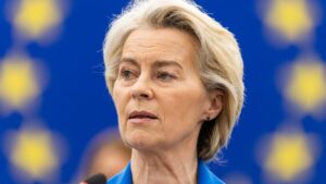 SNSもChatGPTとの会話もすべて筒抜けに…｢まるで冷戦時代に逆戻り｣EU女帝が企む"恐るべき監視計画" "児童ポルノ摘発"はタテマエに過ぎない